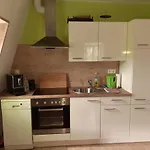 Roeschen شقة