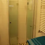 Roeschen شقة