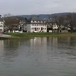 Roeschen * برنكاستيل كويس